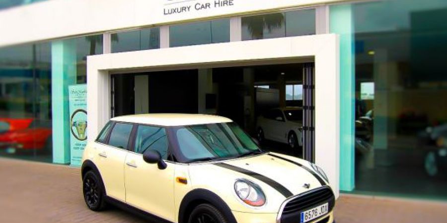 Solo Luxury Car Hire
