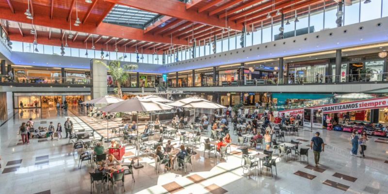 La Cañada Shopping Center