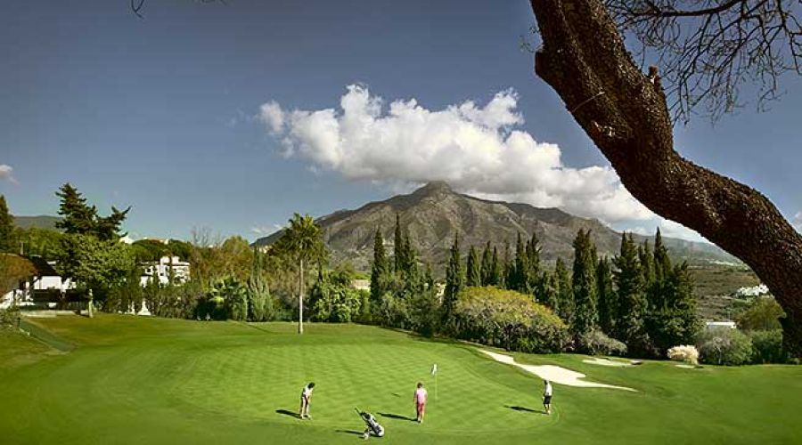 Club de Golf Aloha