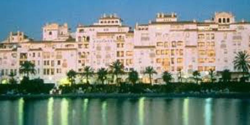 Park Plaza Suites