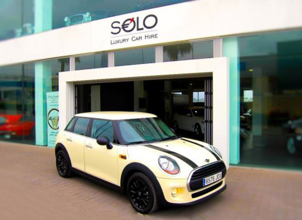 Solo Luxury Car Hire