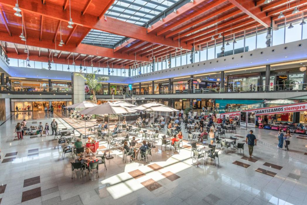 La Cañada Shopping Center