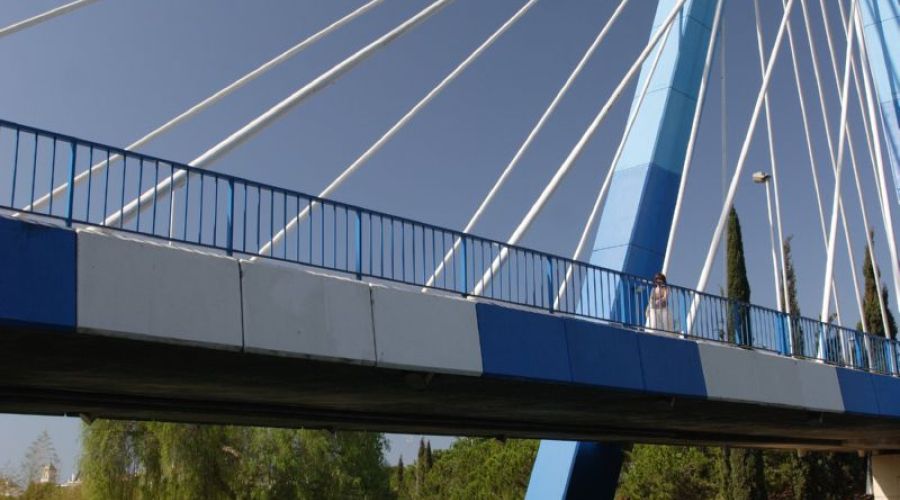 Jardines y Puente de la Represa