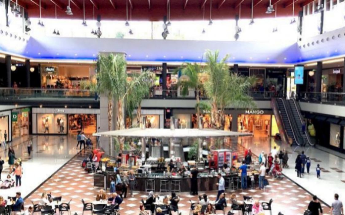 La Cañada Shopping