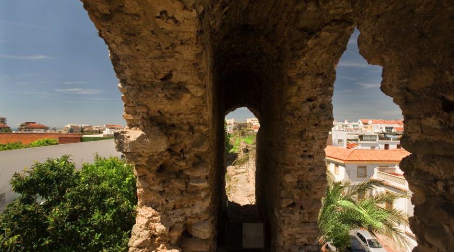 Castillo de Marbella: Alcazaba y Muralla